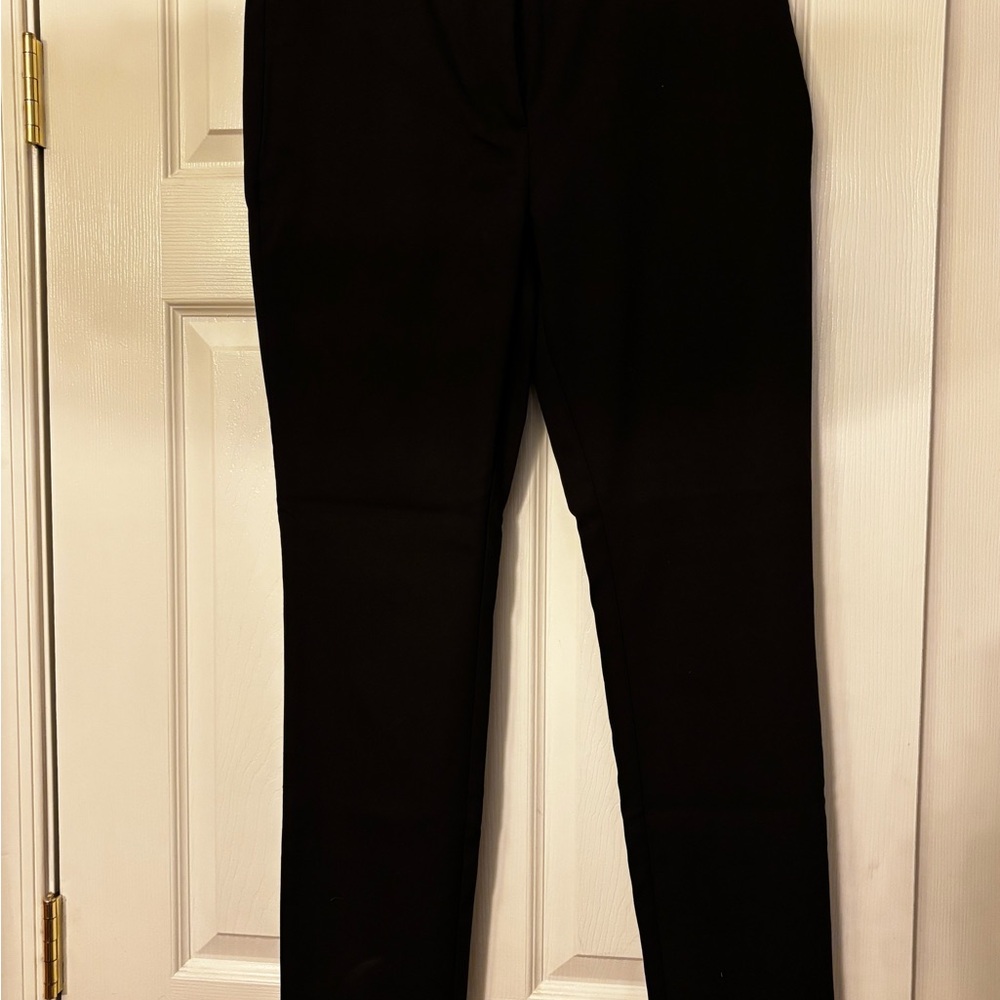 Loft Sutton Skinny dress pant in Black Size 8